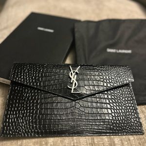 YSL UPTOWN POUCH IN CROCODILE-EMBOSSED SHINY LEATHER CLUTCH